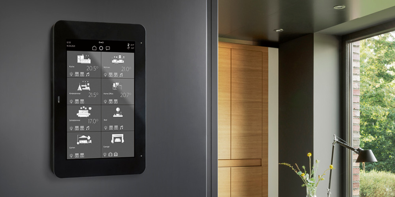 JUNG Smart Panel 8 bei Elektro Roth in Marktheidenfeld